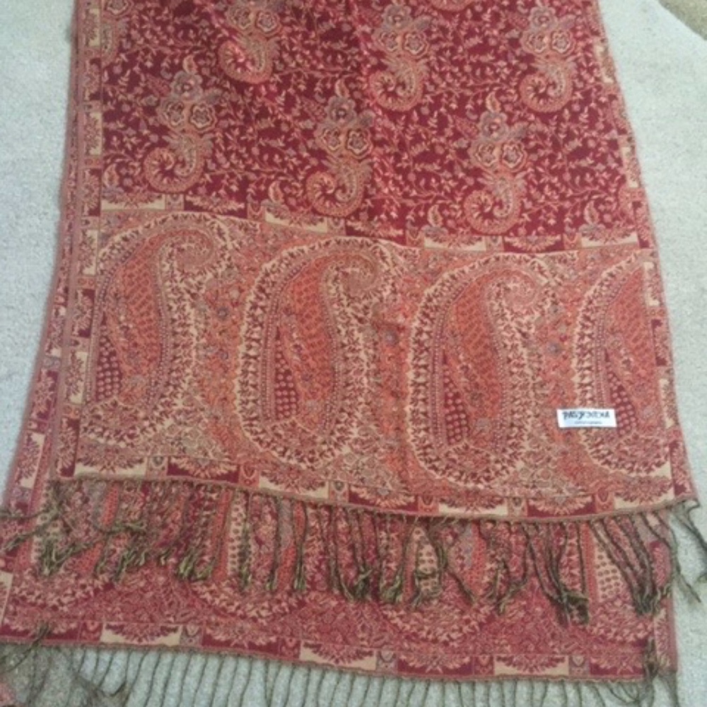 pashmina, red print